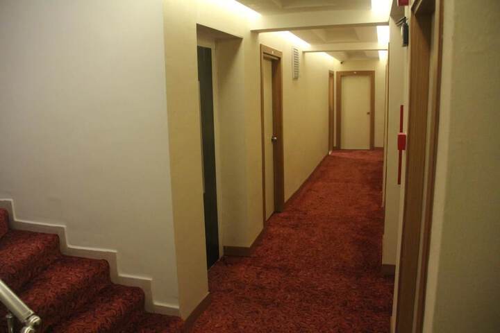 Ballroom/Hall 30 of 37
