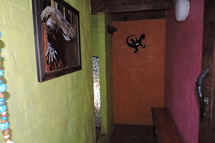 Room 15 of 27