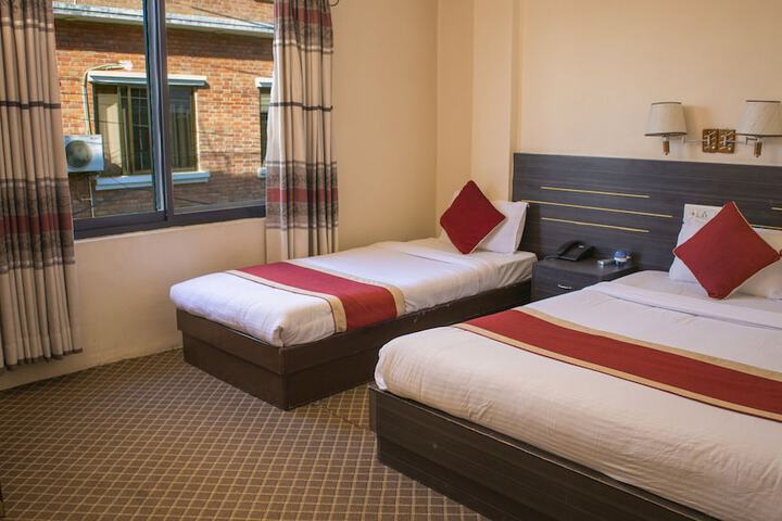 Room 6 of 23