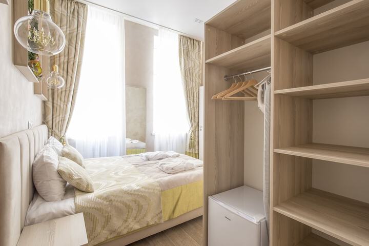 Room 7 of 67