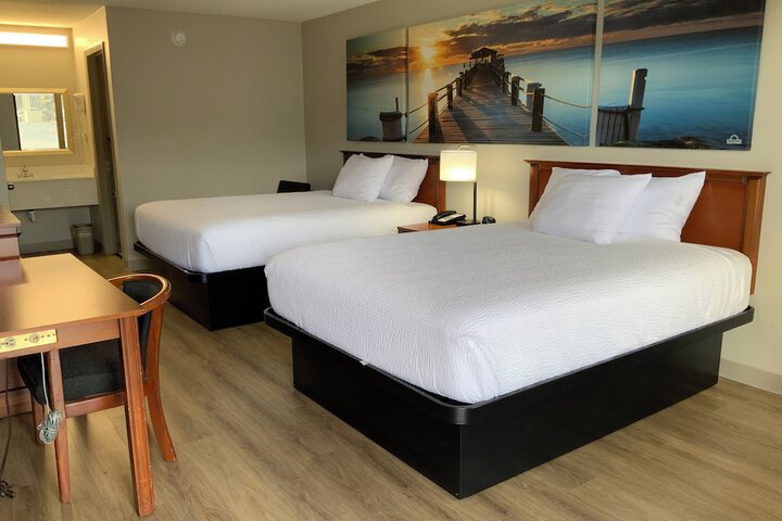 Room 10 of 29