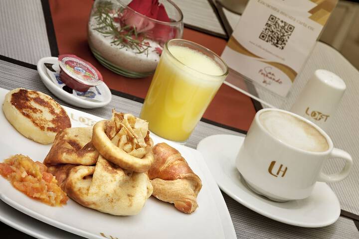Breakfast/Coffee Service 24 of 28