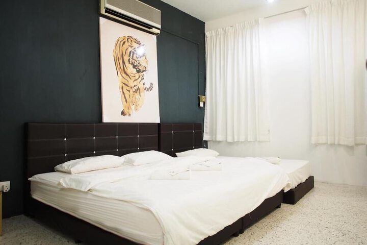 Room 6 of 22