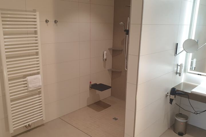 Room 55 of 101