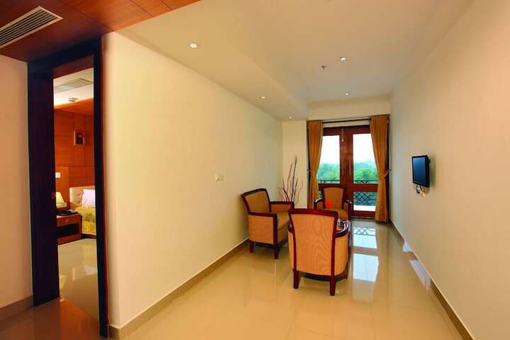 Room 15 of 117