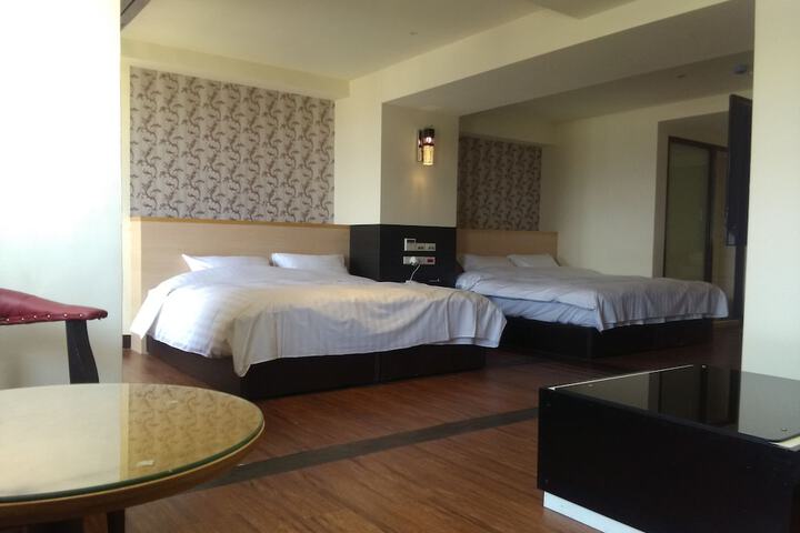 Room 7 of 22