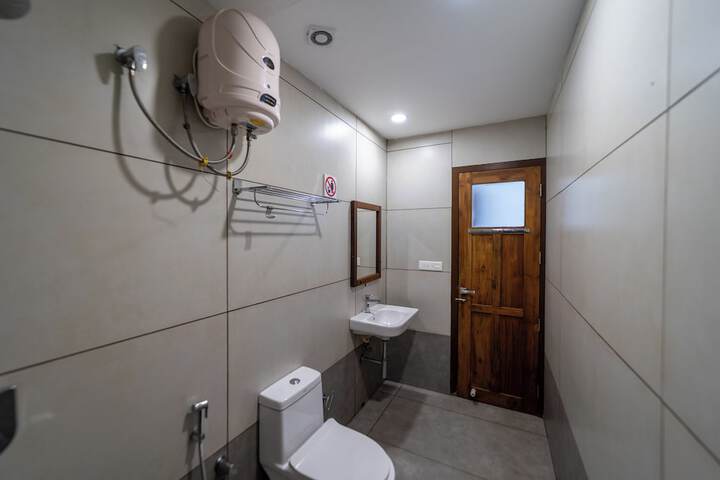 Room 52 of 72