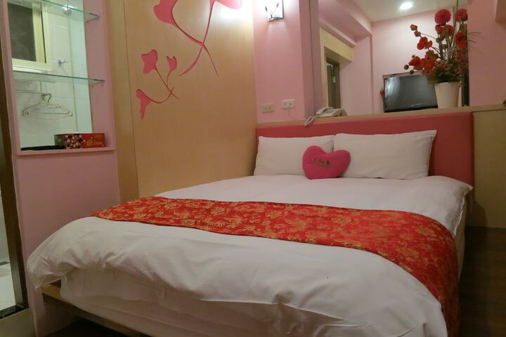 Room 10 of 21