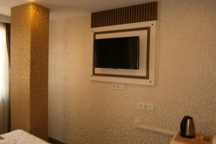 Room 22 of 51