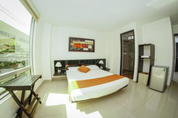 Room 6 of 35