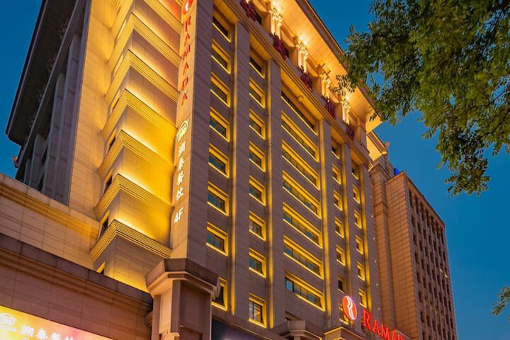 Hotel 47 of 48