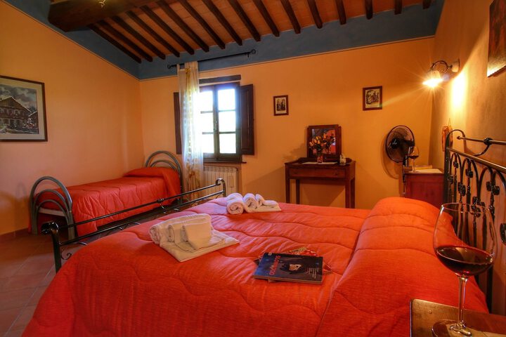 Room 15 of 108