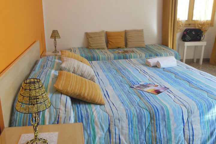 Room 6 of 58