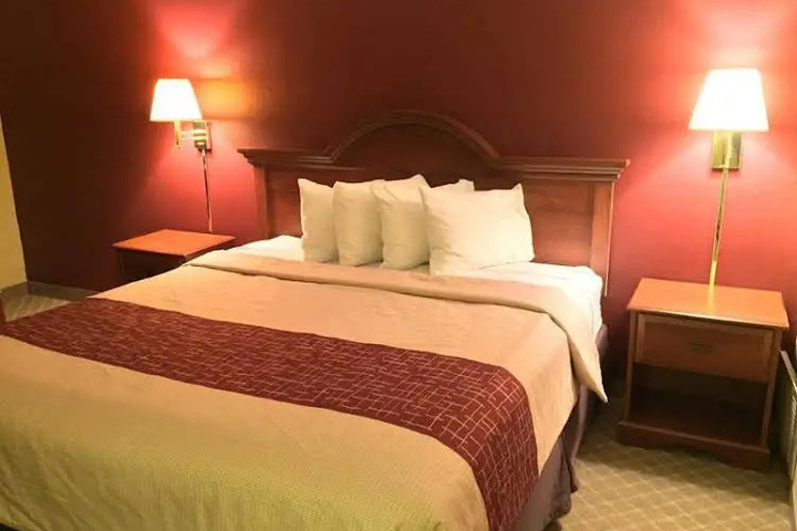 Room 2 of 19