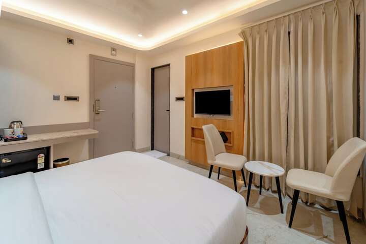 Room 18 of 57