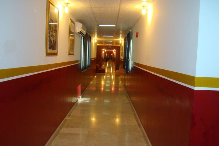 Ballroom/Hall 26 of 34