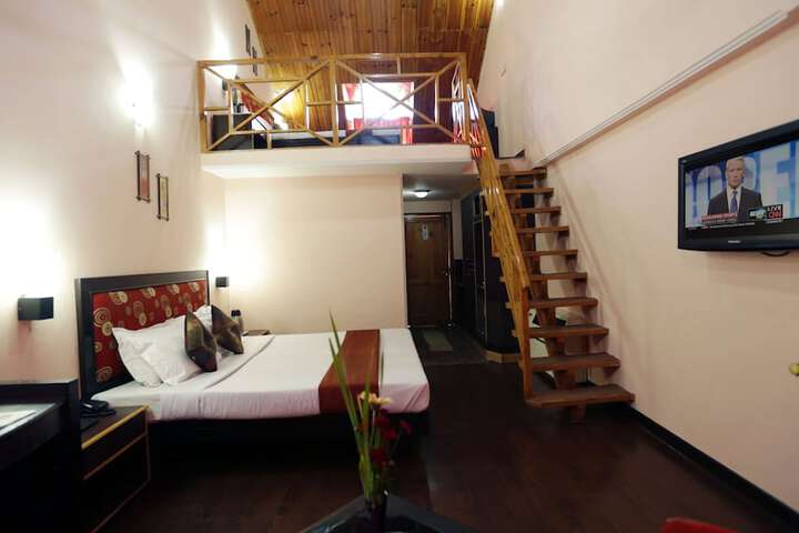 Room 6 of 78