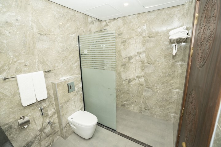 Room 14 of 24