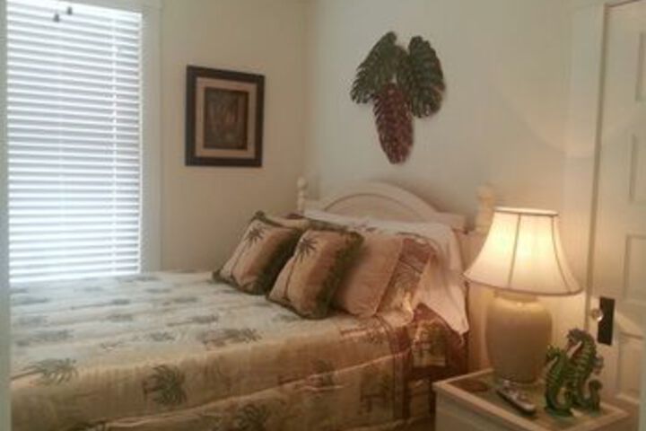 Room 26 of 165