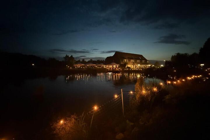 Hotel - Restauracja Platan