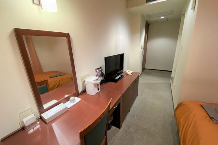 Room 21 of 79