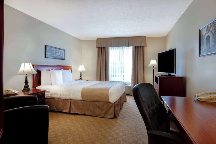 Room 16 of 52