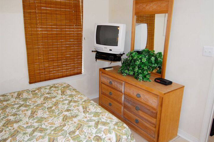 Room 7 of 47