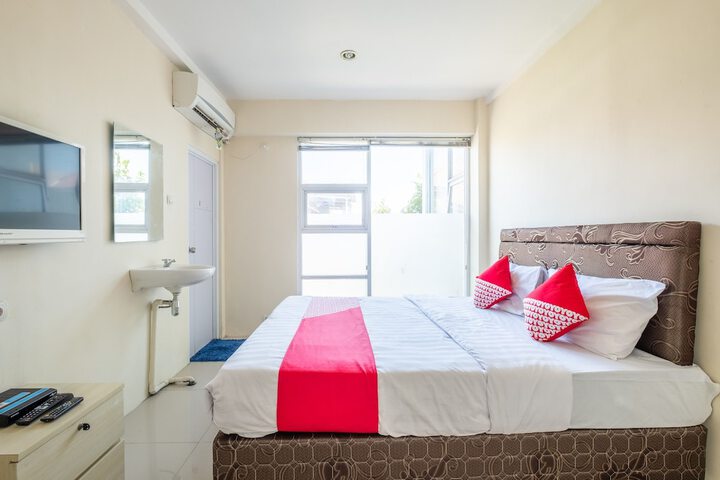 Room 6 of 26