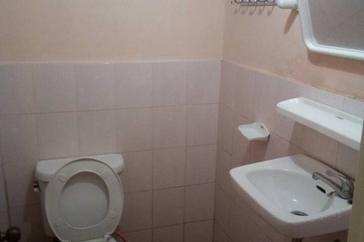 Room 5 of 5