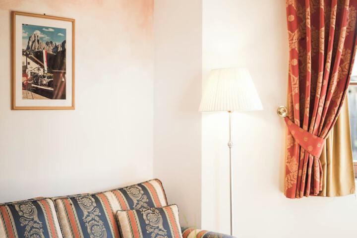 Room 9 of 54