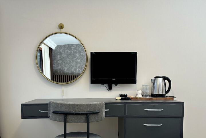 Room 11 of 47