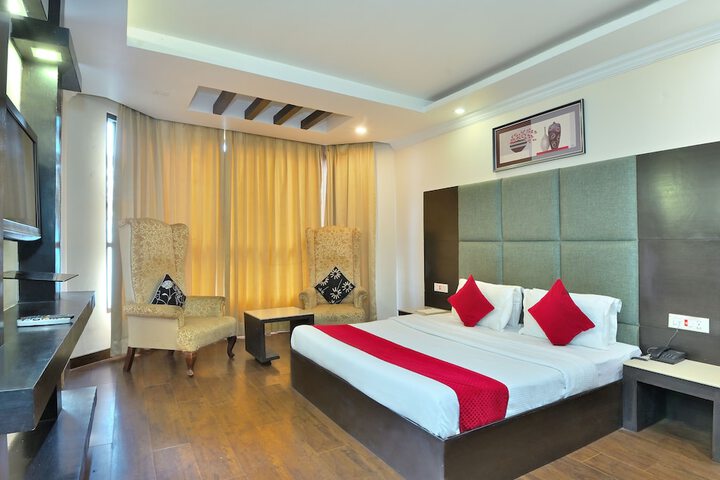 Room 16 of 42