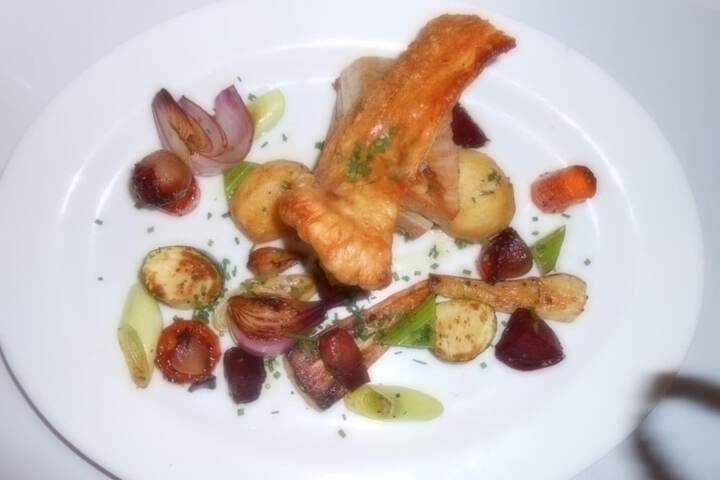 Dining 21 of 28