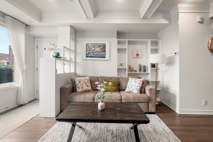 Room 9 of 21