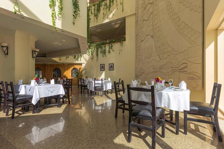 Dining 97 of 139