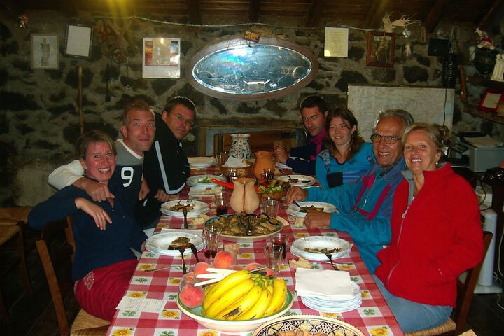Dining 26 of 37