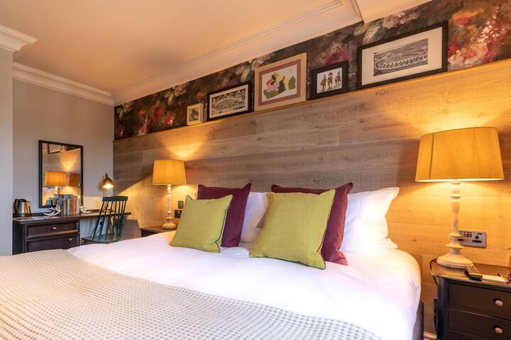 Room 9 of 54