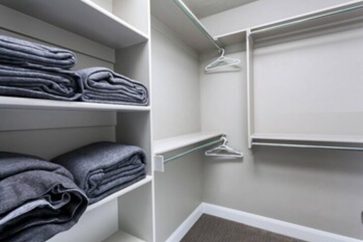 Room 34 of 38