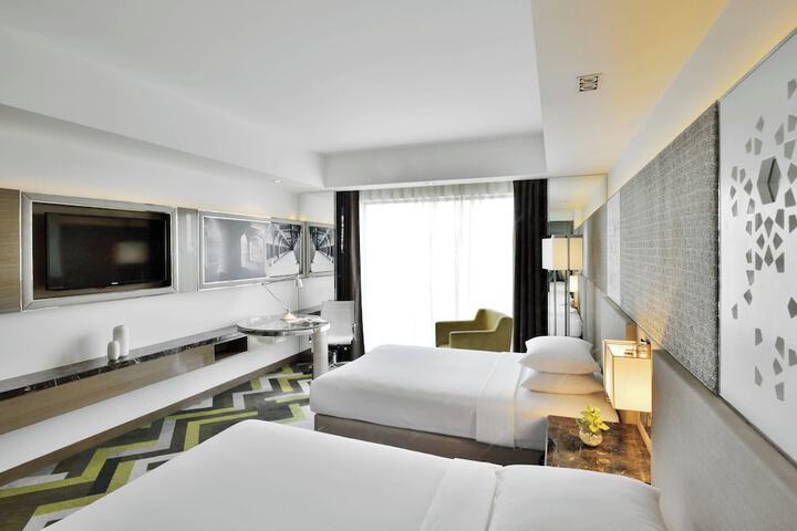 Room 25 of 117