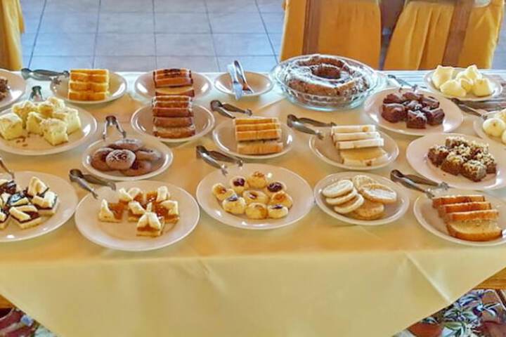 Breakfast/Coffee Service 27 of 49