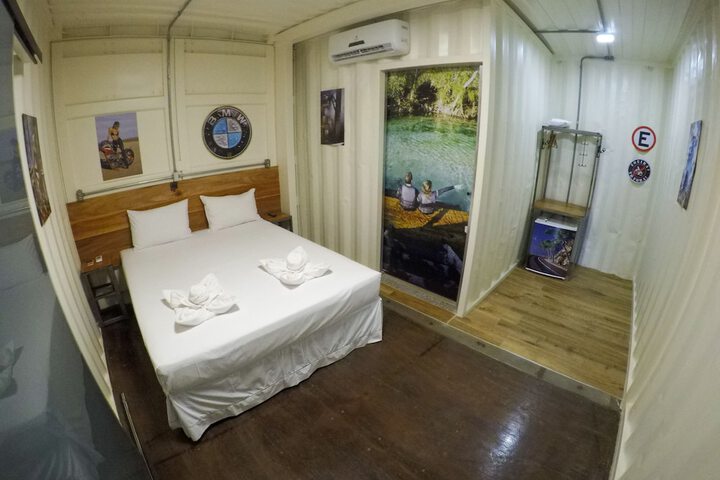 Room 17 of 43