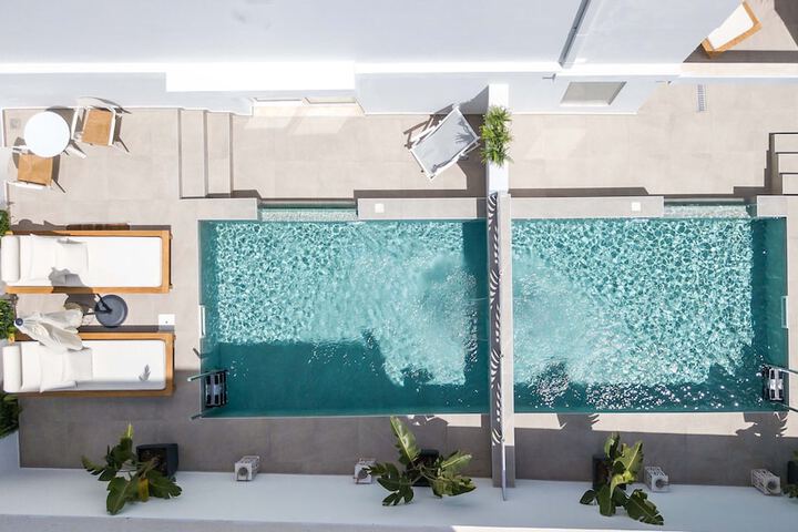 Pool 50 of 86
