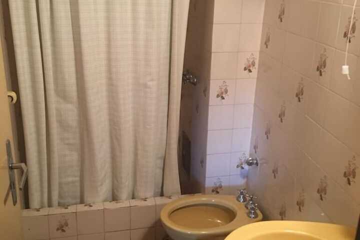Room 13 of 27