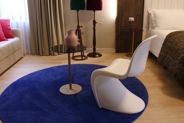 Room 15 of 88