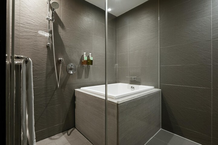 Room 40 of 72