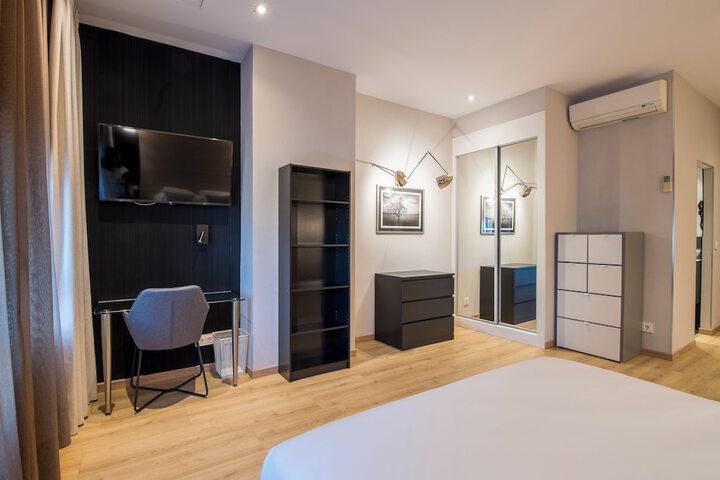 Room 34 of 51