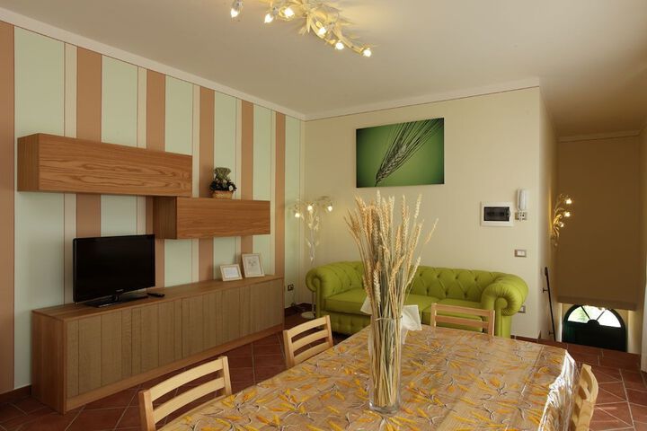 Room 15 of 40