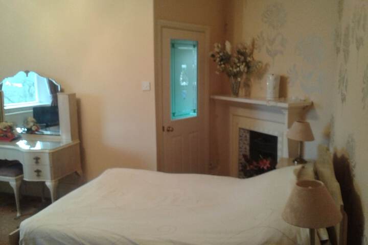 Room 7 of 42