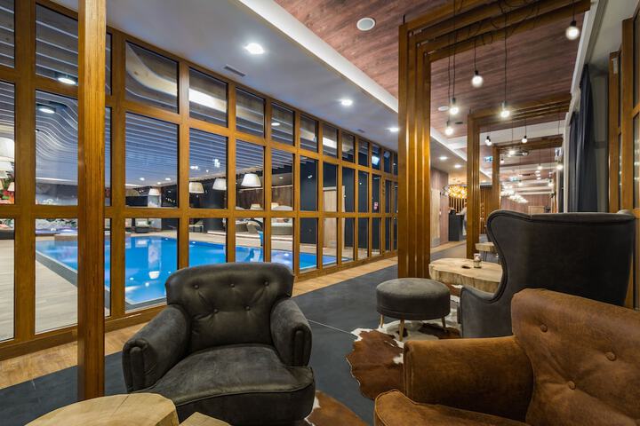 Lobby sitting area