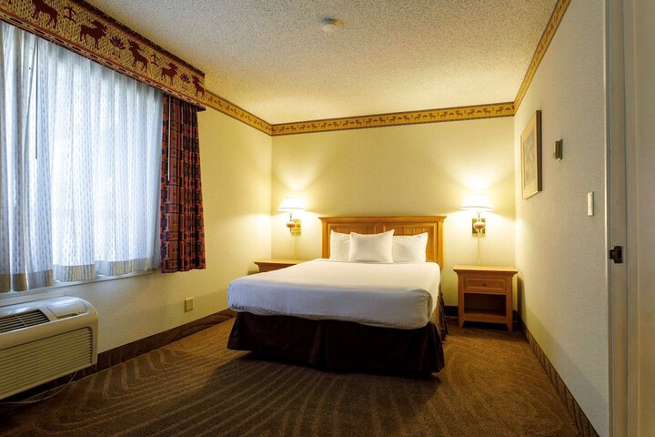 Room 30 of 63